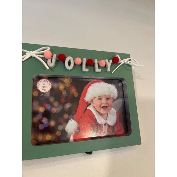 Jolly Christmas-Themed 6x4 Photo Frame With Felt Pom-Poms & Bow Accents Green & - Picture 4 of 6